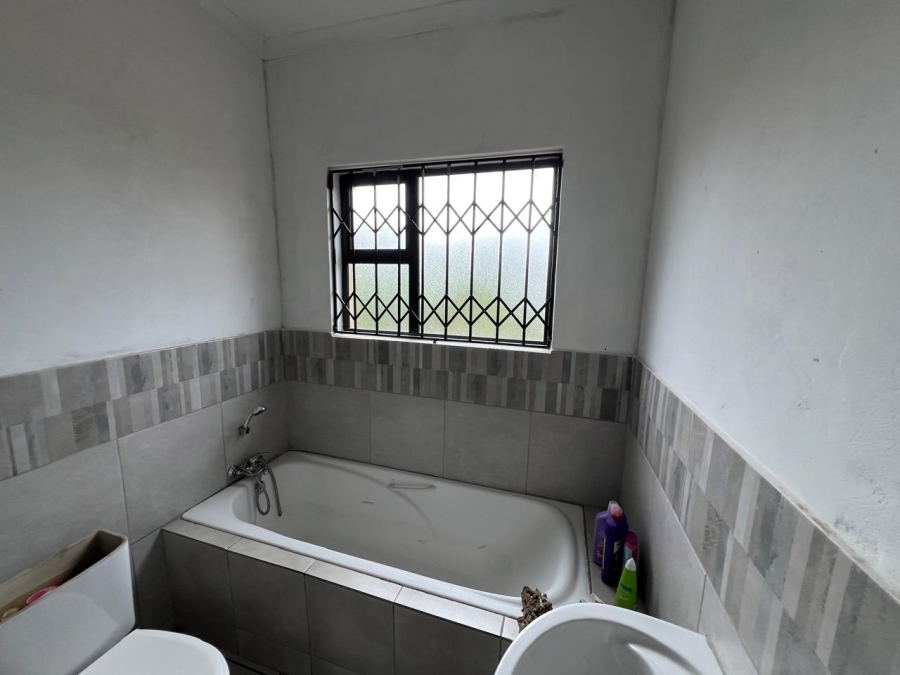 2 Bedroom Property for Sale in Deneysville Free State